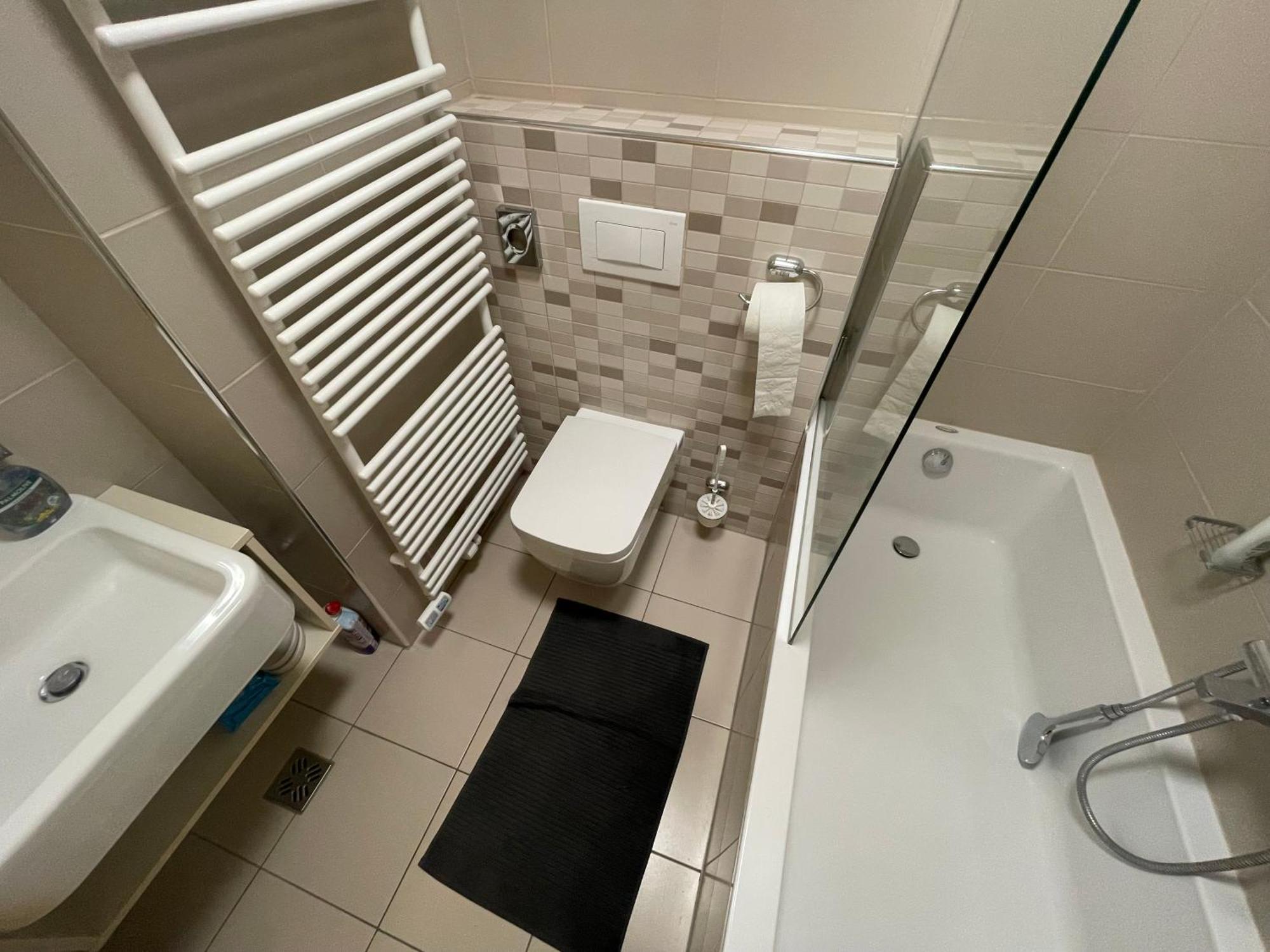 Duplex Delight 18 Mari * Pekre