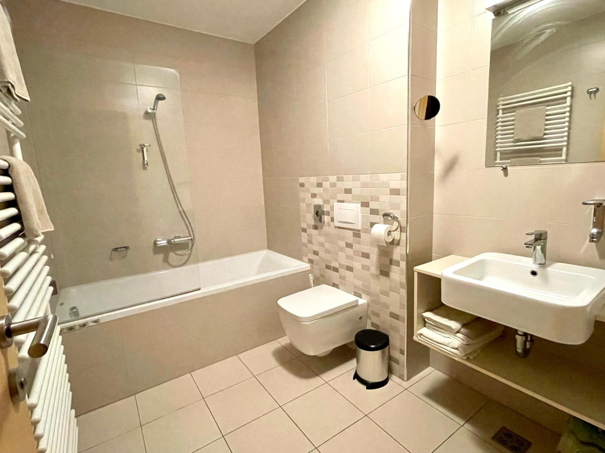 Duplex Delight 18 Mari Apartment